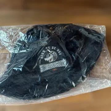 [디즈니] 버킷햇 빅 배드 울프 복슬복슬 보송보송 블랙 늑대