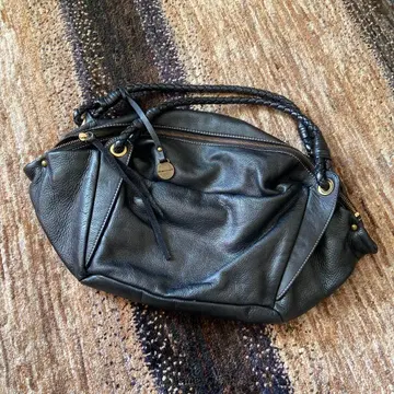 RABEANCO 블랙 가죽 핸드백 소가죽