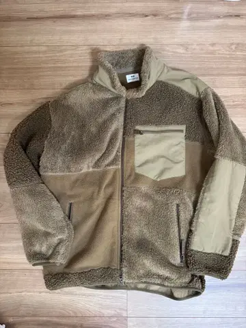 새상품급 UNIQLO 가먼트 콜라보 (XL)