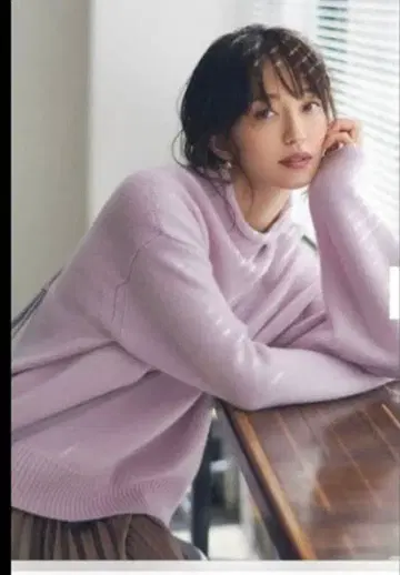 23구 미사용에 가까운 캐시미어 블렌드 벌키 롤넥 니트