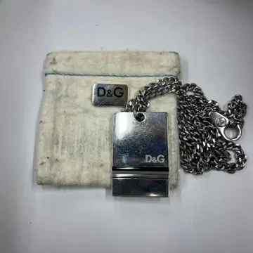 D&G 목걸이