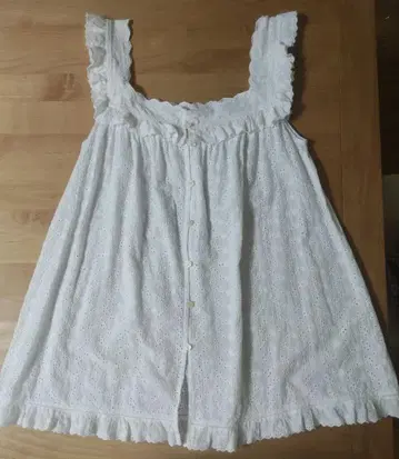 BEAMS BOY 컷워크 슬리브리스 블라우스 빔즈 보이