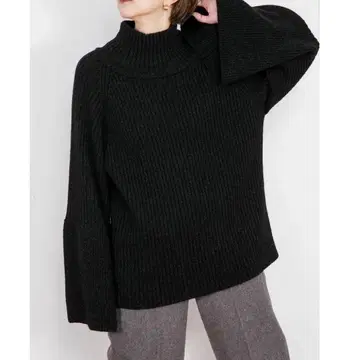CITYSHOP 플레어 슬리브 터틀 니트 블랙
