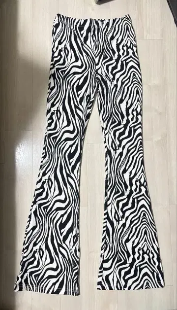 [미사용 새상품] non-hedge 제브라 패턴 와이드 팬츠