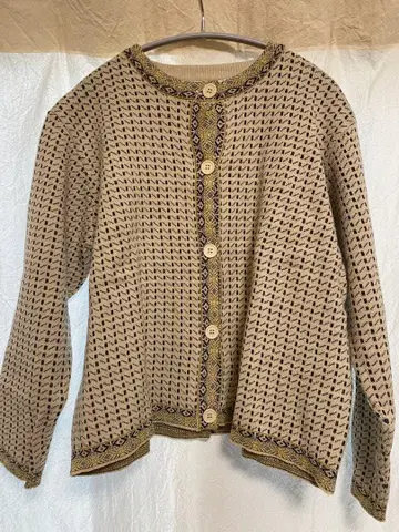 기하학 패턴 베이지 가디건 긴팔