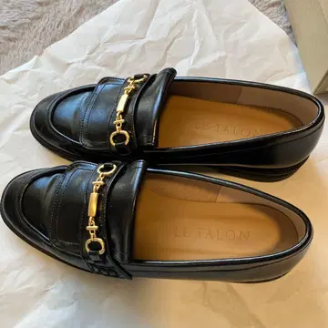 LE TALON 플랩 비트 로퍼