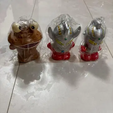 야마토 은행 저금통 울트라맨 피규어 3체 세트
