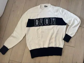 귀여운 오버 사이즈 니트