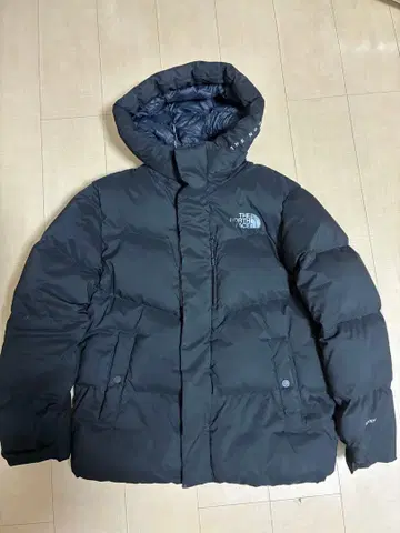 한국 한정판 The North Face 다운 자켓 L size