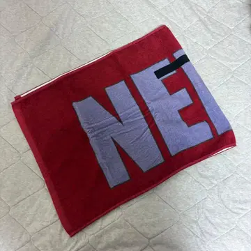 NEE 일 타월