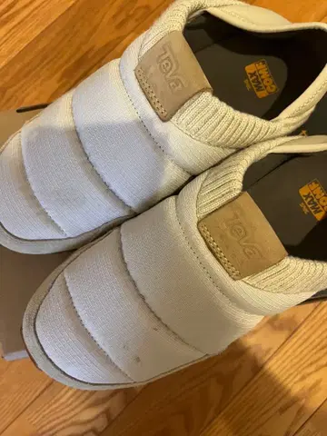 Teva 슬립온 7 (US) / 8.5 (US)