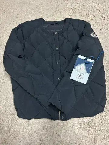 PYRENEX 블랙 다운 자켓 34