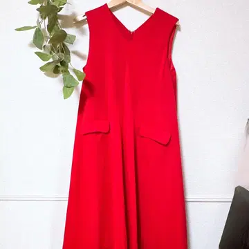 [ 새상품급 ] 슬리브리스 A라인 원피스 M 사이즈 크리스마스