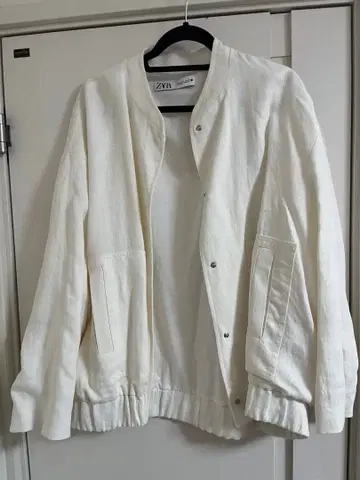 ZARA 화이트 자켓 L 사이즈