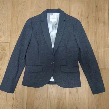 쿠미쿄쿠 그레이 테일러드 자켓 사이즈 1 모 100%