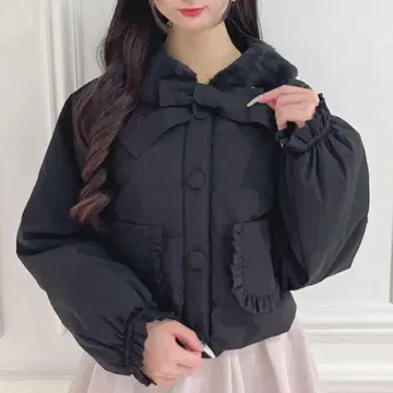 리본 포함 블랙 퀼팅 자켓