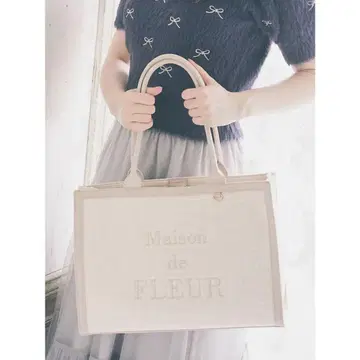 Maison de FLEUR 트위드 스퀘어 토트백 L 사이즈