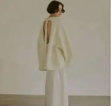 notreemor Back Open Volume Knit