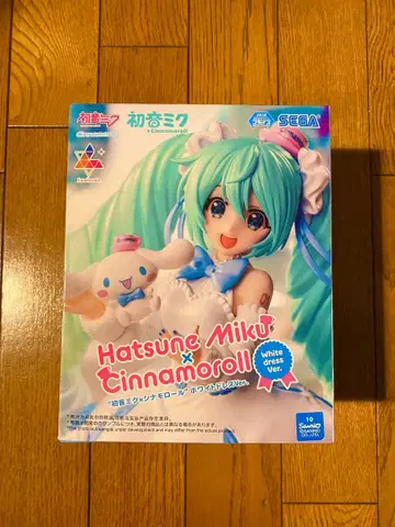 [ 미개봉 새상품 ] 하츠네 미쿠 x 시나모롤 화이트 드레스 ver.