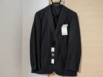 [ 미착용 ] HILTON 블랙 스트라이프 비즈니스 정장 AB4