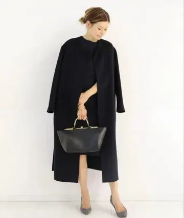 [ 새상품급 ] 두지엠 클라세 victorian 리버 롱 노카라 코트