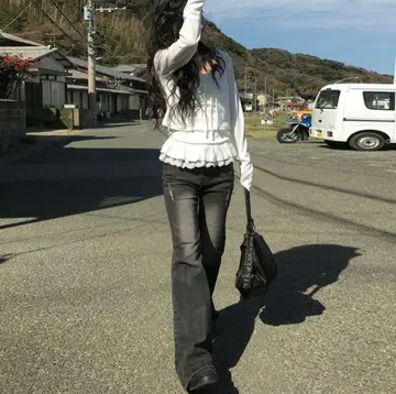 [A/M] 블랙 데님 워싱 부츠컷 팬츠