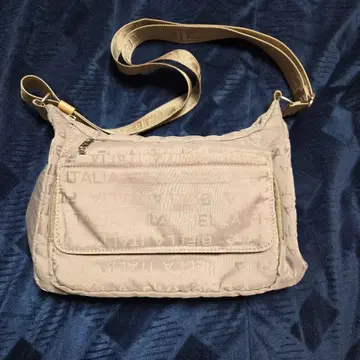 FILA 베이지 나일론 숄더백