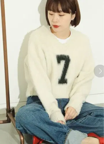 BEAMS BOY 넘버링 로고 풀오버