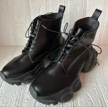 [ 마미안 ] 스니커즈 밑창 컴뱃 부츠 통굽 24~24.5cm 레이스업