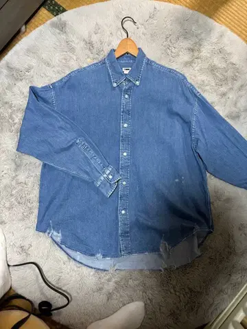 H 뷰티 앤 유스 오버 사이즈 데님 셔츠