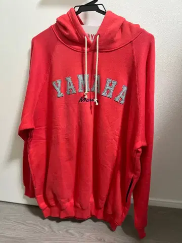 [ 미사용 새상품 ] YAMAHA 야마하 빨간색 후드 부착 후드티
