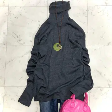 새상품급 두지엠 클라세 터틀넥 리브 니트 워셔블 핑거홀