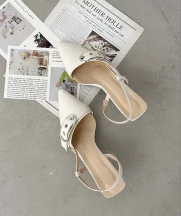 스틸레토 벨트 뮬