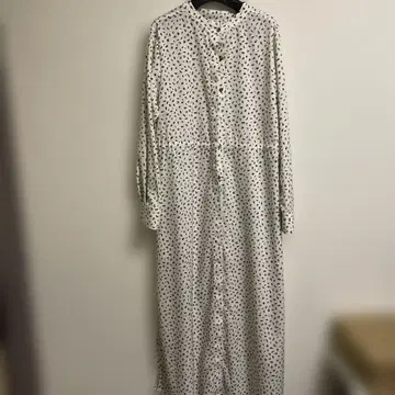 컨디션 최상#anana#긴팔 원피스 #겉옷#화이트 베이스 프린트