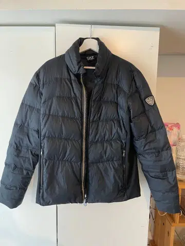 엠포리오 아르마니 EA7 다운 자켓 L 사이즈