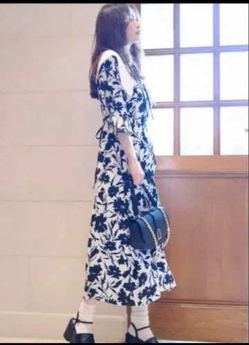 스나이델 꽃무늬 롱 원피스 7부 소매