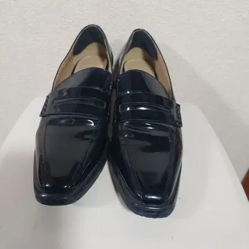 블랙 로퍼 중간 힐