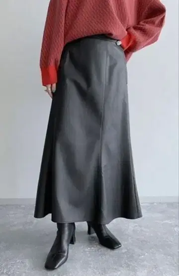 [ 택 포함 새상품 ] 지나시스 가죽 머메이드 스커트