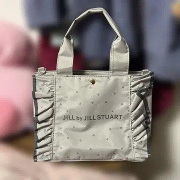JILL by JILL STUART BOOK 하트 프릴 백 GRAY