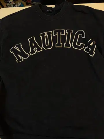 NAUTICA 아치 로고 크루넥 맨투맨 셔츠