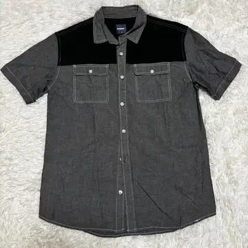 XLARGE 반팔 셔츠 그레이와 블랙 투톤 화이트 스티치 사이즈 M