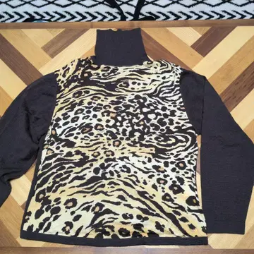 LEONARD 레오파드 무늬 긴팔 니트 L