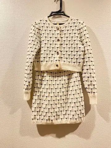 레이디 아젤 아이보리 니트 셋업 프리 사이즈