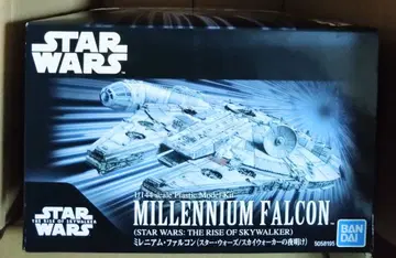 [ 미개봉 ] 밀레니엄 팔콘 1/144 프라모델