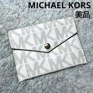 [ 새상품급 ] MICHAEL KORS 마이클코어스 여권 케이스 시그니처