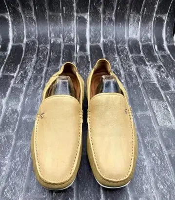 베이지 슬립온 슈즈