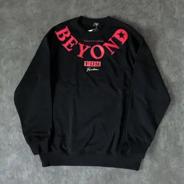 Luxe Street Iconic PU graphic crew sweat