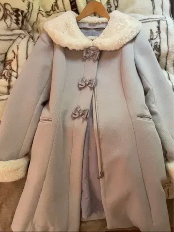 시크릿허니 리본 포함 퍼 옷깃 코트 양산형