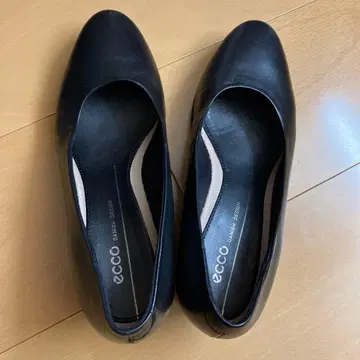 새상품급 ecco 에코 블랙 펌프스 35 웨지솔