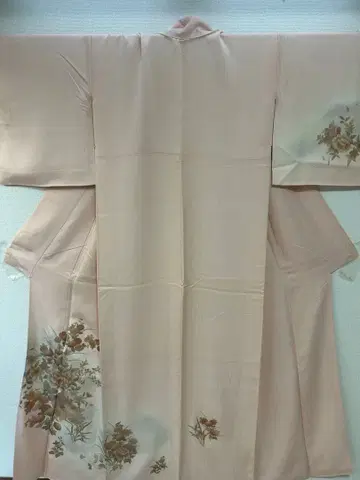 기장 넉넉! 고급 히키하쿠 호몬기 쥬니히토에 꽃무늬 137